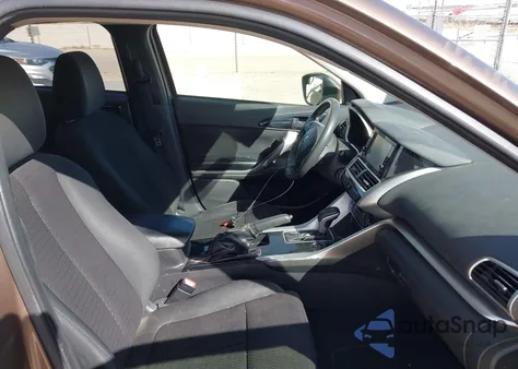 2020 Mitsubishi Eclipse Cross Es 1.5T z USA, uszkodzony, nr VIN JA4AS3AA3LZ037495